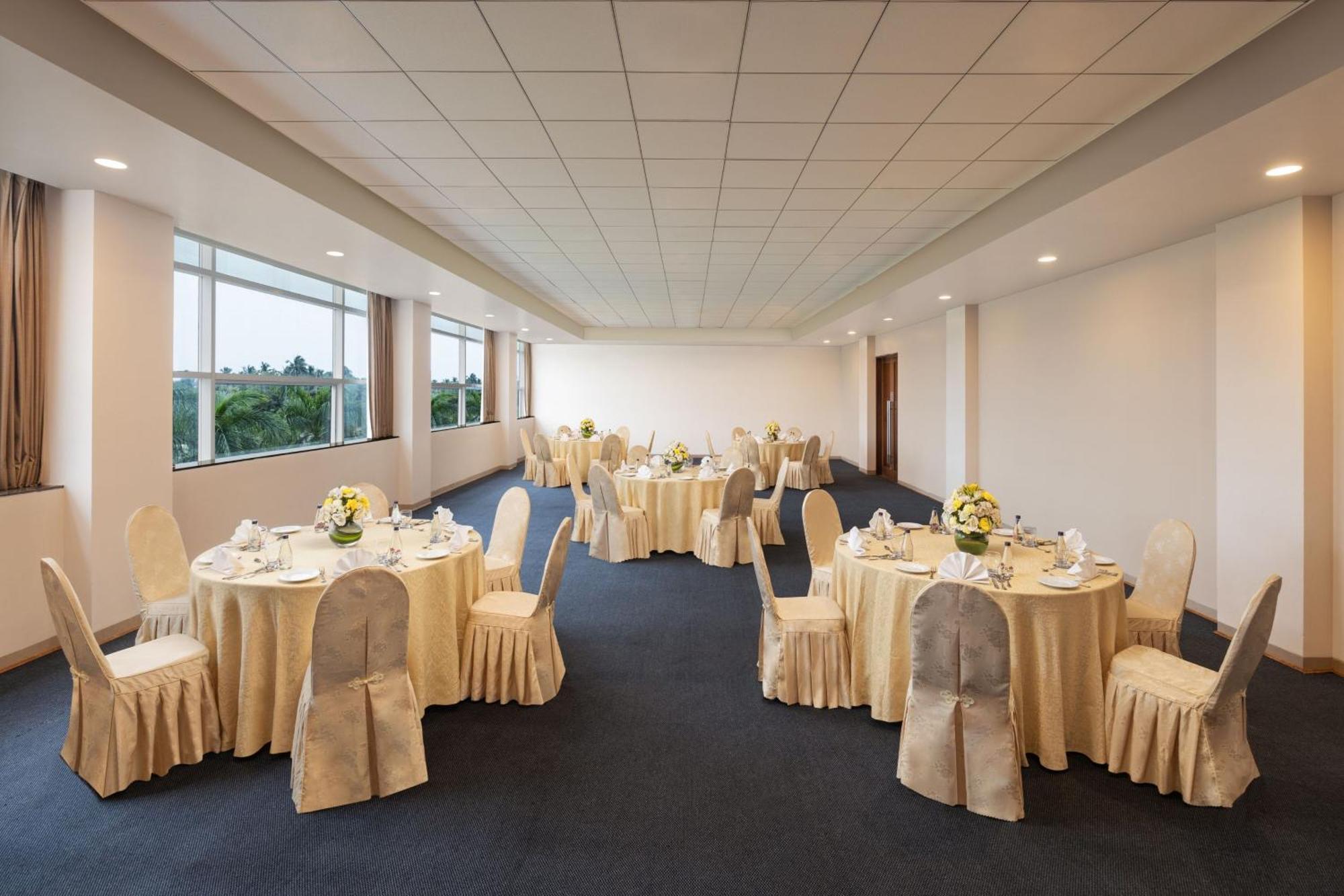 Four Points By Sheraton Mahabalipuram Resort & Convention Center Exteriör bild